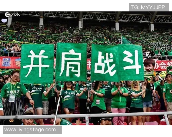 从贫困少年到绿茵巨星他们用足球改写命运的励志故事