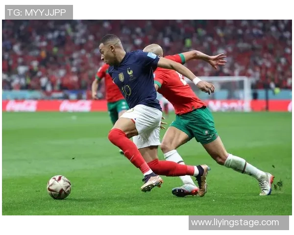 传奇球星畅谈绿茵赛场辉煌与当代足球发展趋势 传奇球星畅谈绿茵赛场辉煌与当代足球发展趋势