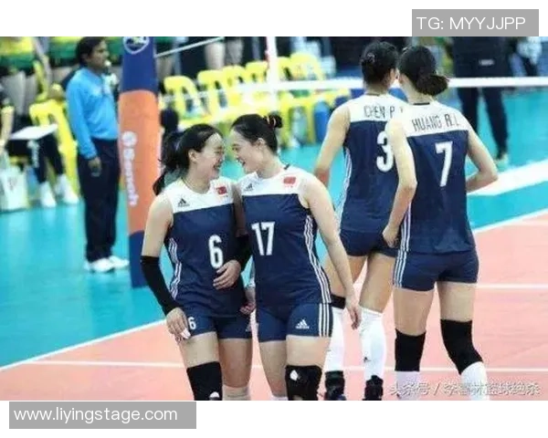 兰兰:从青涩少女到足球场上的闪耀新星,成就与挑战并行的奋斗之路 兰兰:从青涩少女到足球场上的闪耀新星,成就与挑战并行的奋斗之路