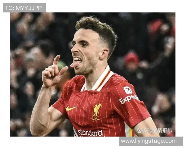 当足球巨星告别绿茵场回顾辉煌岁月与退役后全新人生旅程