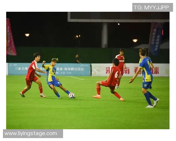 新足球星的崛起展现青春力量点燃绿茵赛场激情