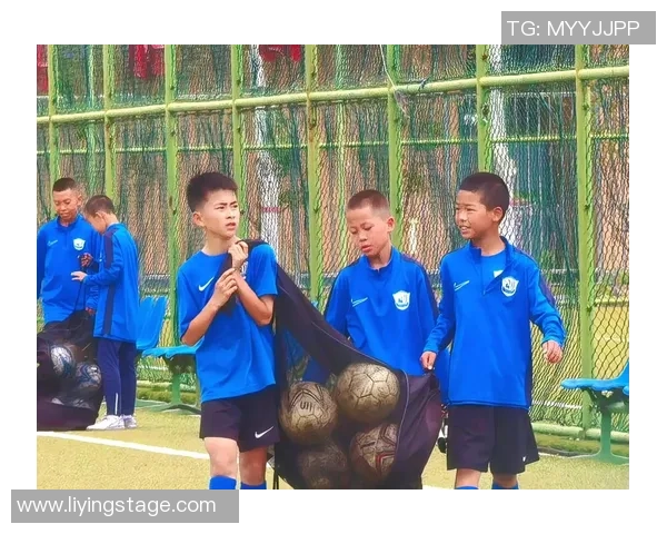 放羊足球明星的成长之路与未来足球发展的新趋势解析