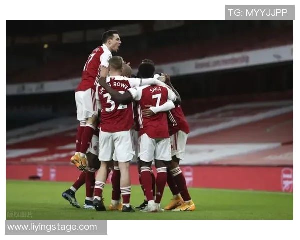 英格兰小将崭露头角未来可期 球场上演年轻力量的崛起之路