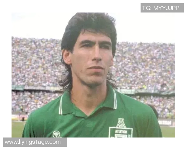 足球星视界12月17日精彩回顾：足坛动态一网打尽引发热议