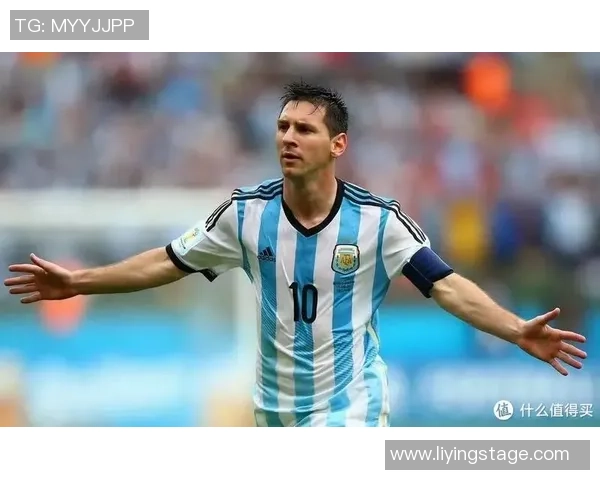 足球球星背后的传奇故事与成长历程揭示他们成功的秘密