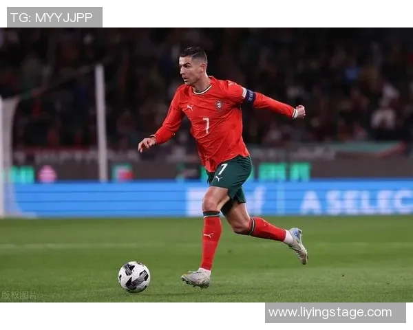 车祸不幸夺走足球巨星生命 传奇球员永远定格在绿茵场上